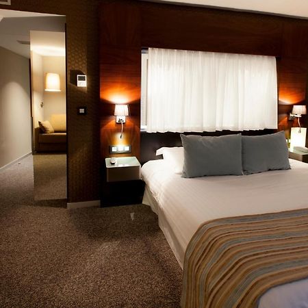Alysson Hotel Олорон-Сент-Марі Екстер'єр фото